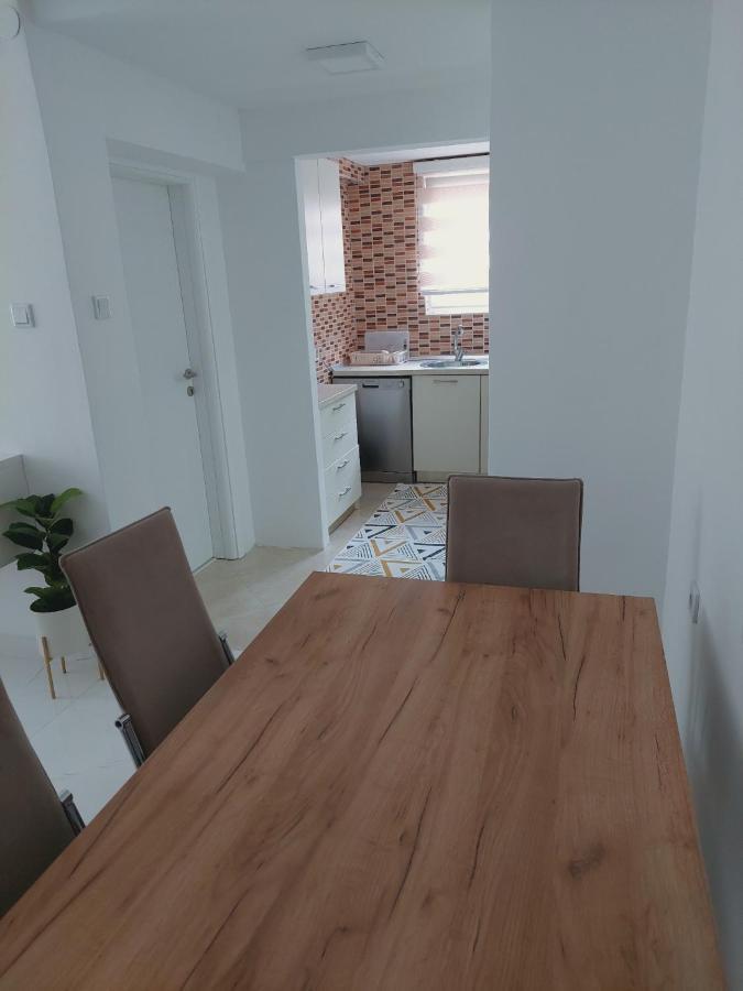 Apartments Natural And Bungalows 2 サラエヴォ エクステリア 写真