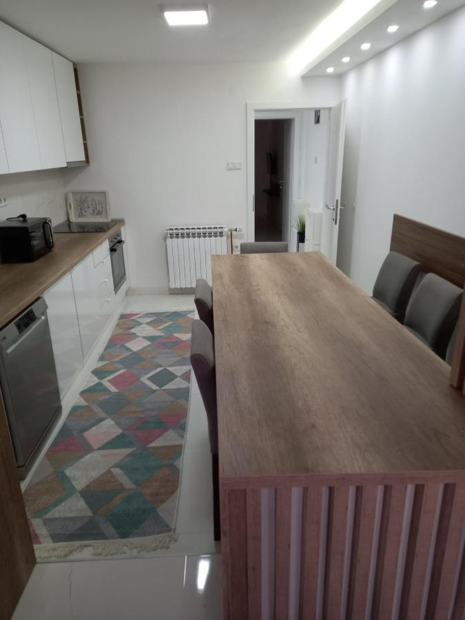 Apartments Natural And Bungalows 2 サラエヴォ エクステリア 写真