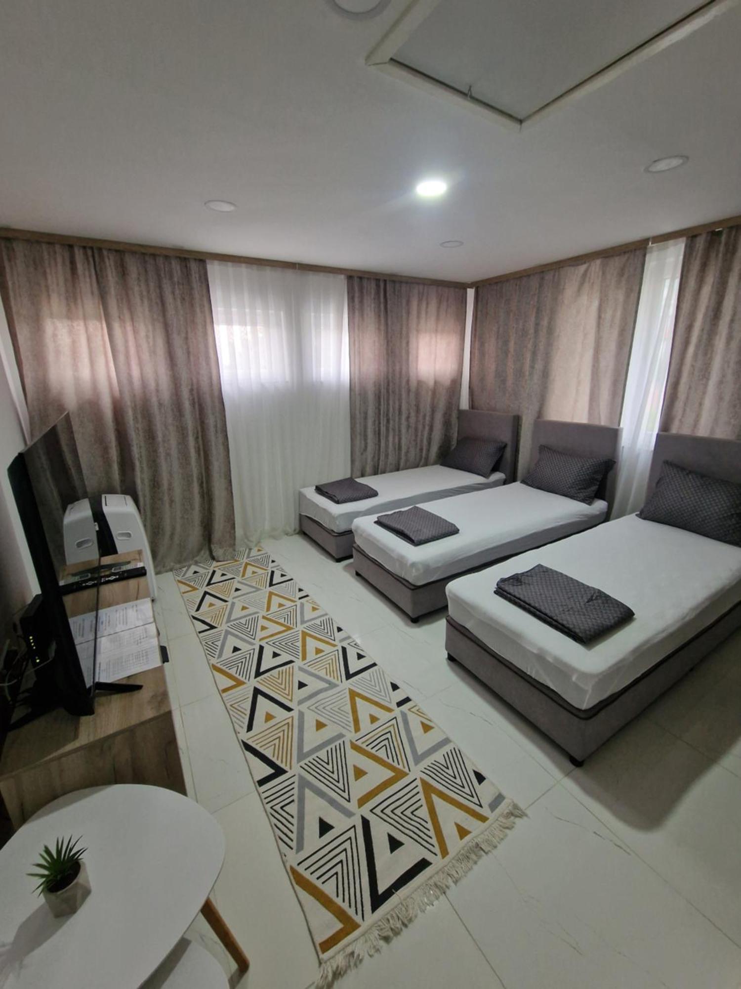Apartments Natural And Bungalows 2 サラエヴォ エクステリア 写真